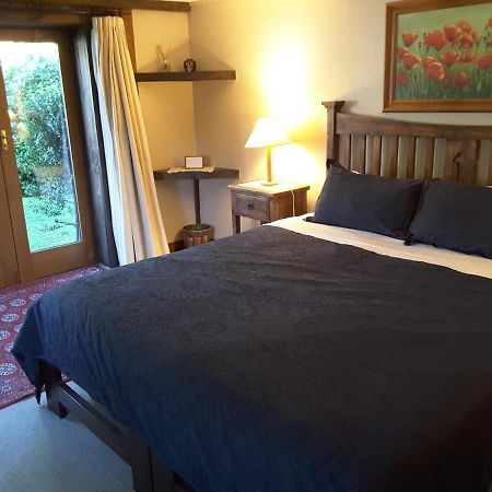 Wanaka Stonehouse Bed & Breakfast エクステリア 写真